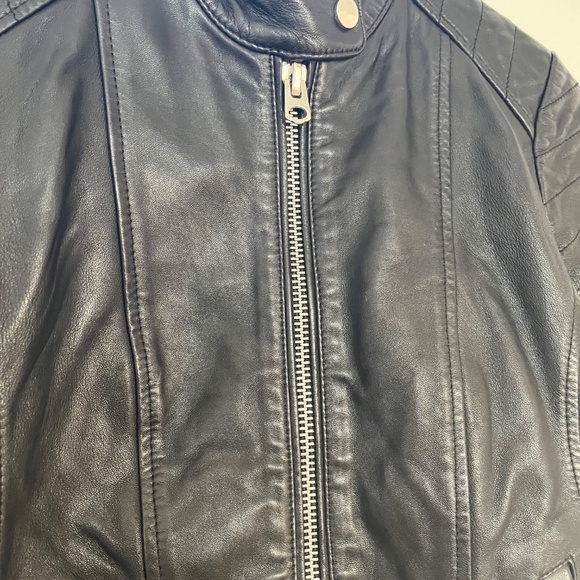 Leather Jacket - Picture 4 of 8